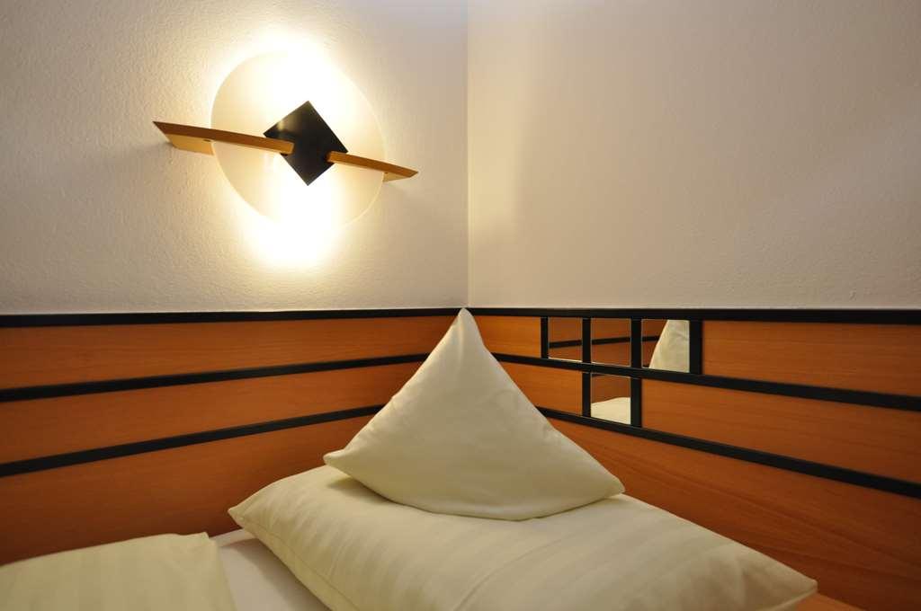 Waldperlach By Blattl Hotel
