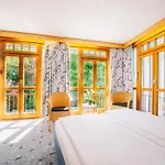 Villa Waldperlach By Blattl