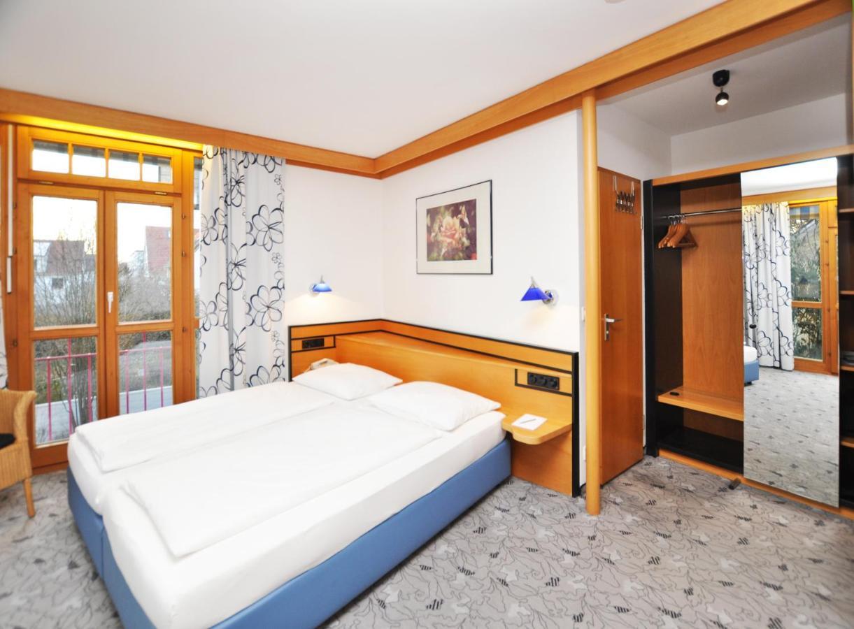 Hotel Waldperlach By Blattl 3*