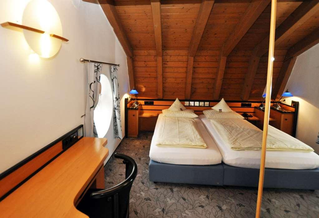 Hotel Waldperlach By Blattl 3*