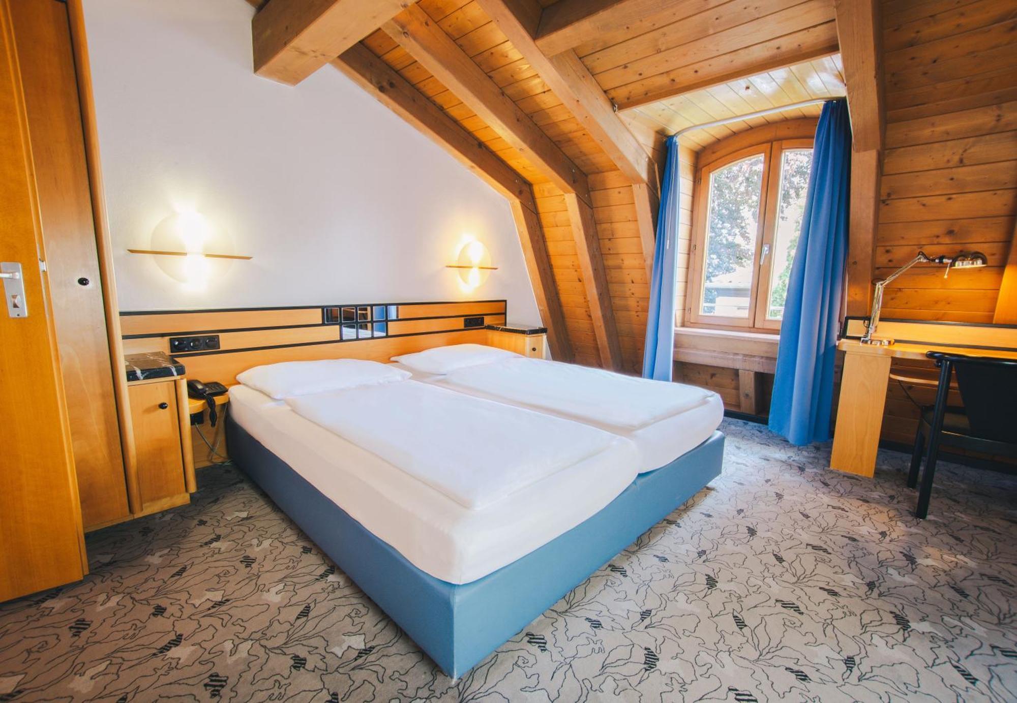 Waldperlach By Blattl Hotel 3*
