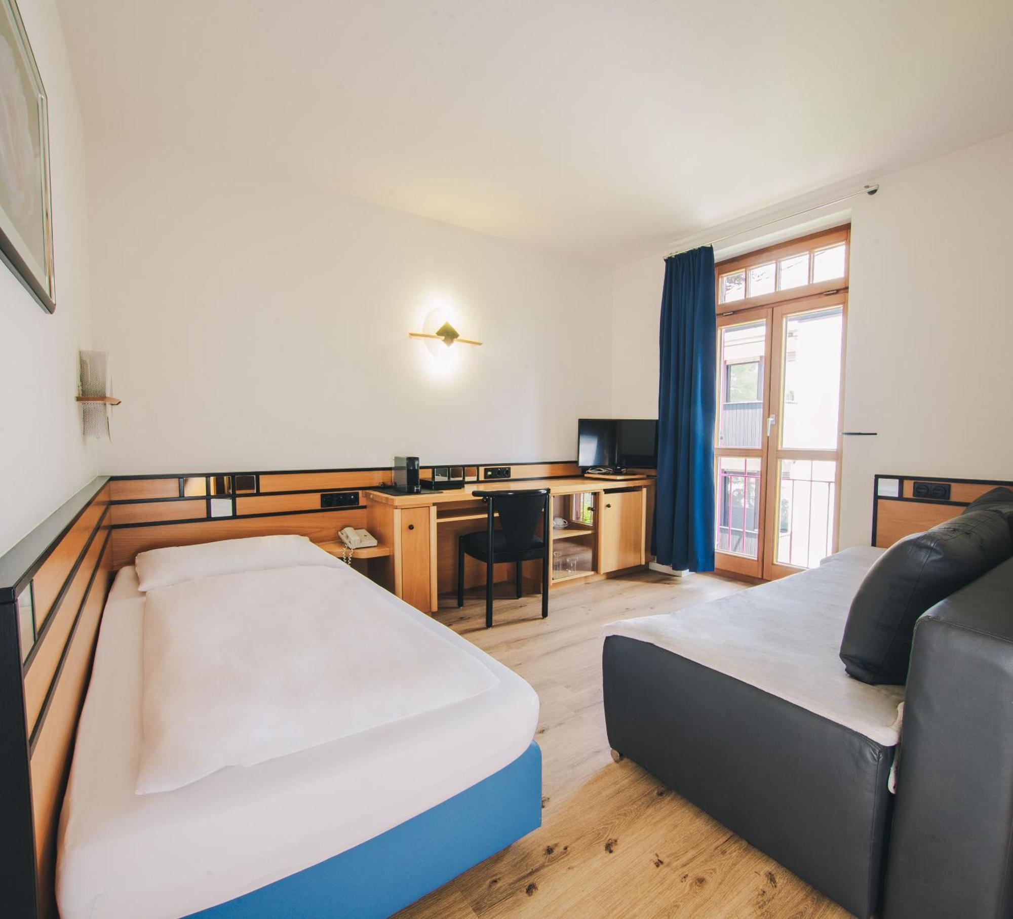 Waldperlach By Blattl Hotel München