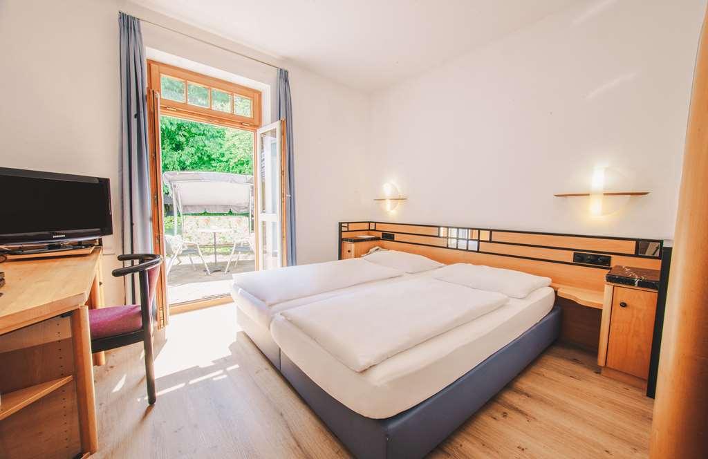 Hotel Waldperlach By Blattl 3*